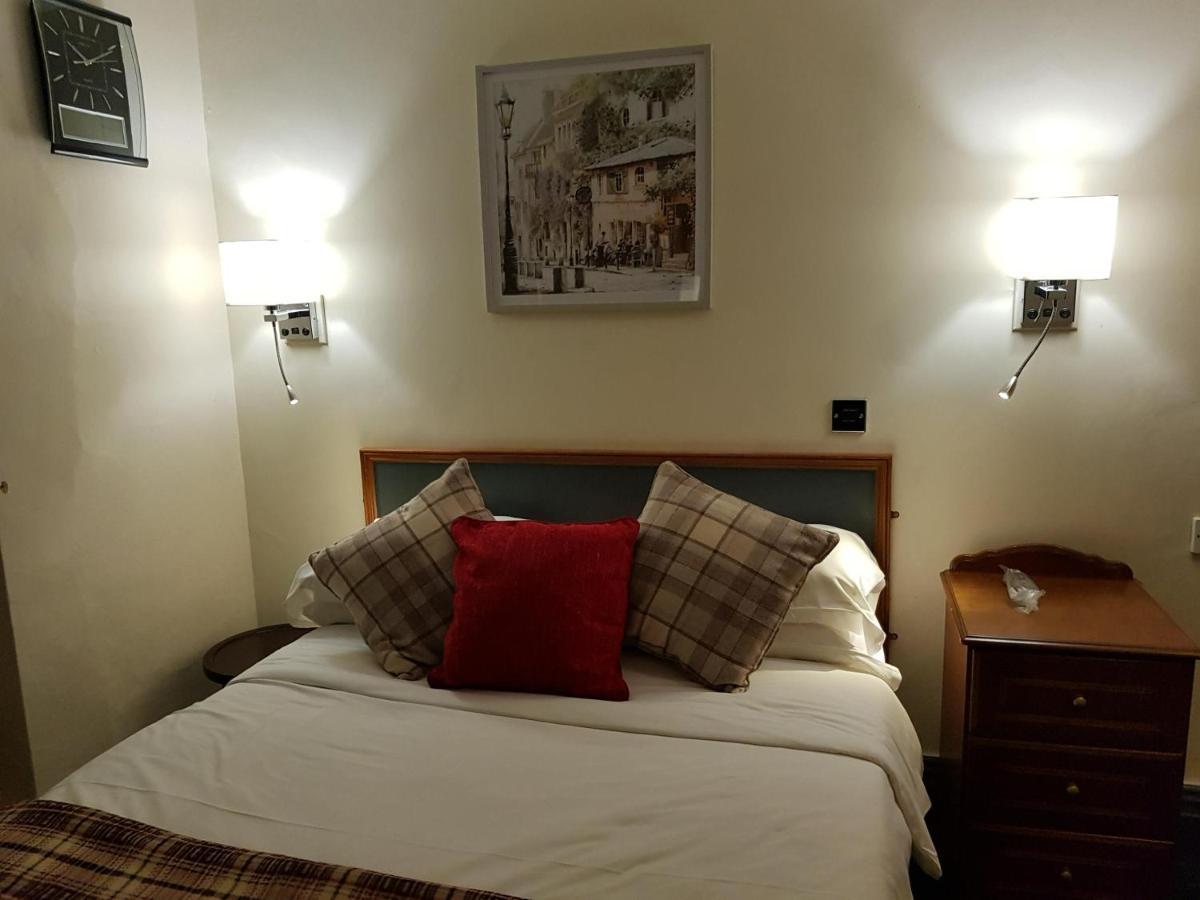 Linden Tree Bed and Breakfast Gloucester Exteriör bild