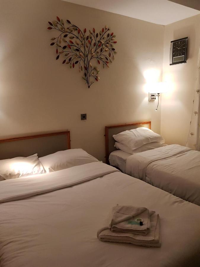 Linden Tree Bed and Breakfast Gloucester Exteriör bild